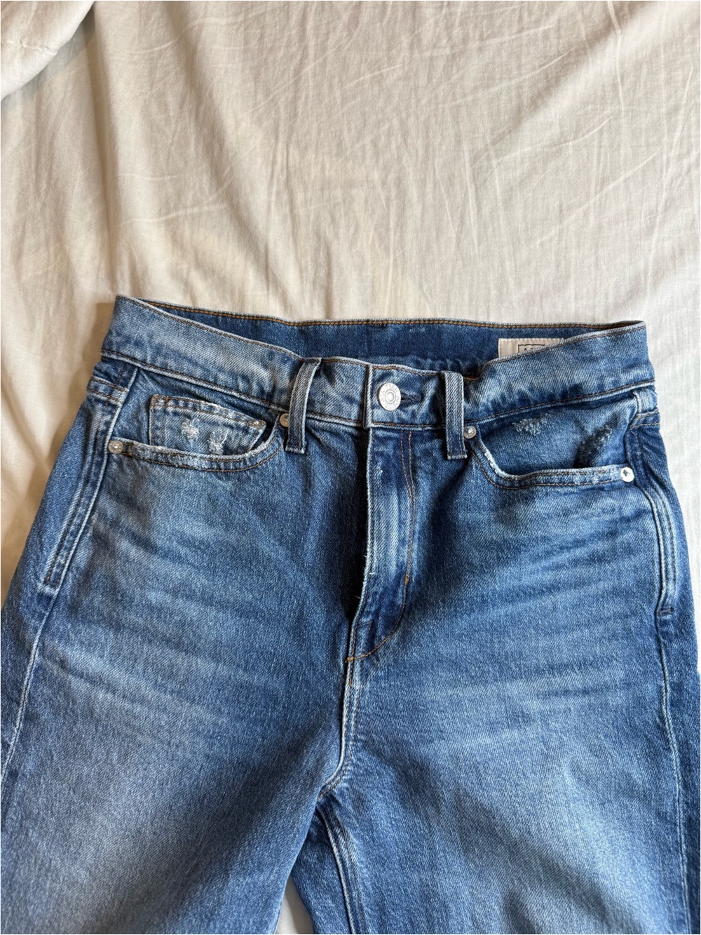 High-Rise Wide Leg Women's Jeans in Medium Blue - Picture 3 of 5